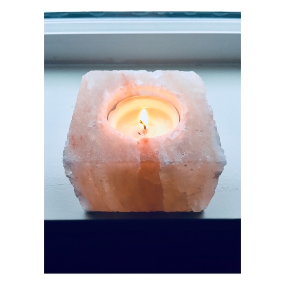 Pink Salt Tea-light Candle Holder - Picture 4 of 5
